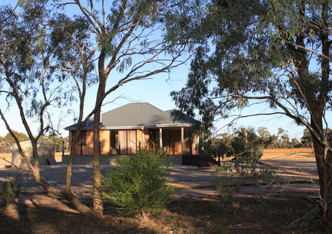 Bellfield Retreat - E Caravan Parks 1