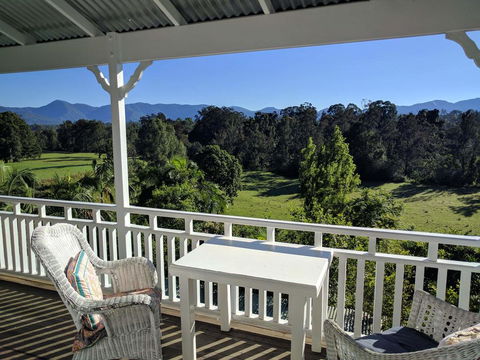 Bellingen Belfry Guesthouse YHA - E Caravan Parks 2