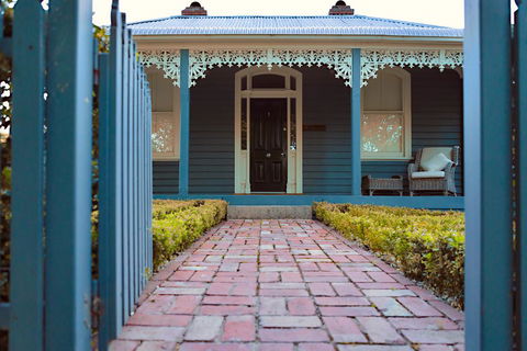 Belmont At Beechworth 2 Bedrooms, 2 Bathrooms, 2 Couples - E Caravan Parks 1