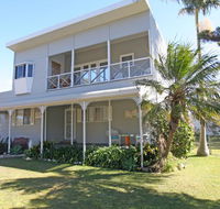 Berrara's Home away from Home - E Caravan Parks
