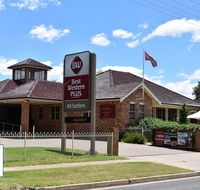 Best Western Plus All Settlers Motor Inn - E Caravan Parks
