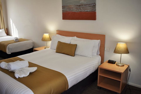 Best Western Tuscany On Tor Motor Inn - E Caravan Parks 2