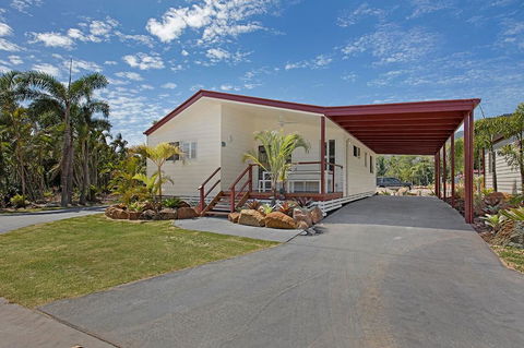 BIG4 Adventure Whitsunday Resort - E Caravan Parks 3