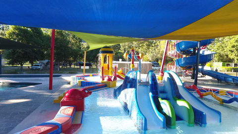 BIG4 Cania Gorge Holiday Park - E Caravan Parks 0