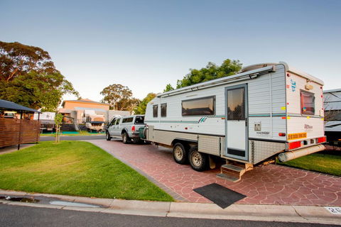 BIG4 Melbourne Holiday Park - E Caravan Parks 2