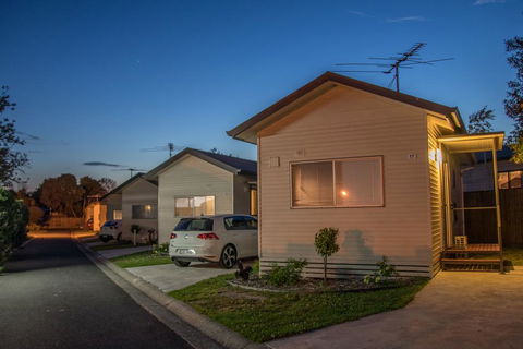 BIG4 Mornington Peninsula Holiday Park - E Caravan Parks 1