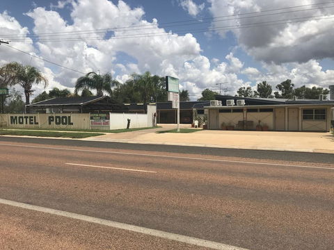 Blackall Coolibah Motel - E Caravan Parks 0