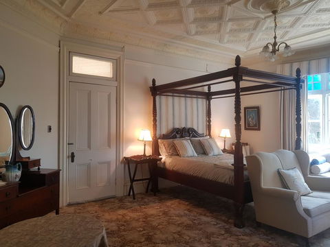 Blair Athol Boutique Hotel & Day Spa - E Caravan Parks 2