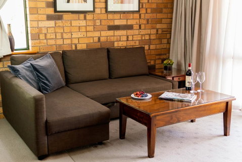 Blickinstal Barossa Valley Retreat - E Caravan Parks 2
