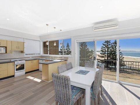Blue Pacific 8 - E Caravan Parks 0