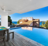Blue Water Splendour - Infinity pool and amazing views - E Caravan Parks