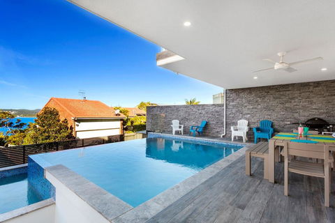 Blue Water Splendour - Infinity Pool And Amazing Views!! - E Caravan Parks 1