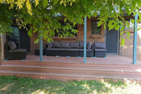Blue Wren BnB Bathurst - E Caravan Parks 3
