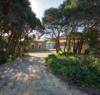 Bluetopia - Sparkling Solar Heated Pool - E Caravan Parks