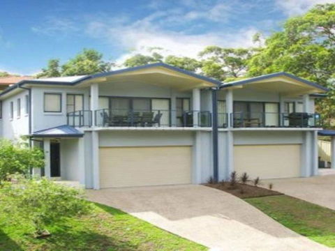 Bluey's Lodge @ Boat Harbour NSW - E Caravan Parks 0