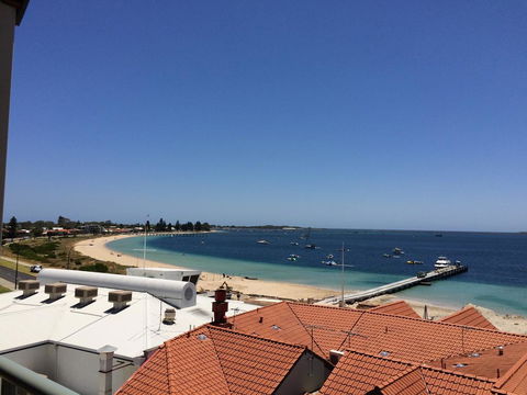 Boardwalk By Rockingham Apartments - E Caravan Parks 0