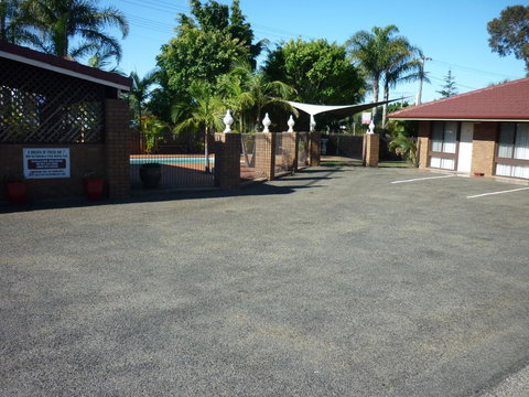 Bomaderry Motor Inn - E Caravan Parks 3