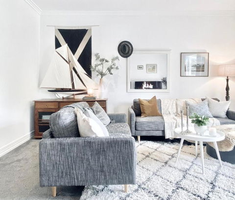 THE STABLE HOUSE - Ballarat Central - E Caravan Parks 0