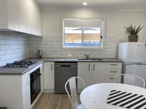 THEL14A - Lucky Burra - E Caravan Parks 1