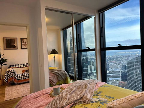 With Good View! CBD Single Bedroom Apartment - E Caravan Parks 0