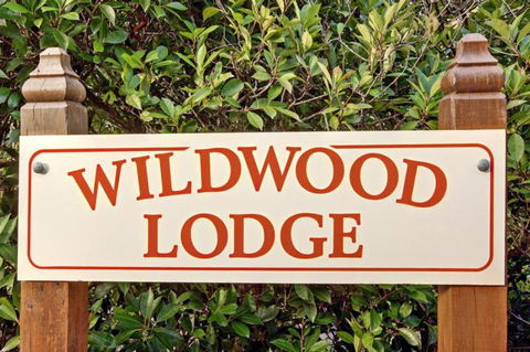 Wildwood Lodge - E Caravan Parks 1