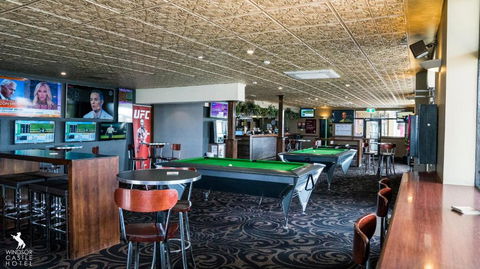 Windsor Castle Hotel - E Caravan Parks 3