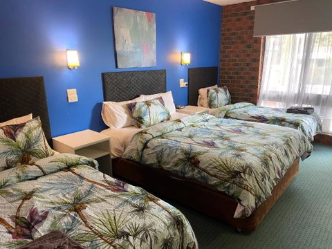 Zero Inn Motel - E Caravan Parks 2
